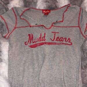 Mudd Gray and Red Short Sleeve Tee with Contrast Stitching